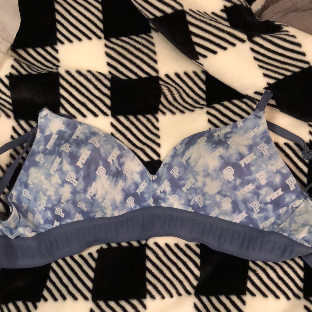 MAKE OFFERS wireless blue bra